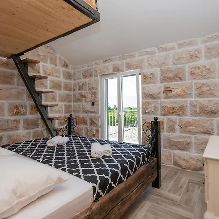 Gorgeous In With Kitchen Feriehus Cista Provo
