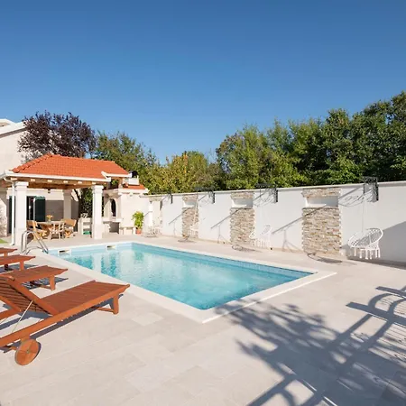 Awesome In بيت للعطل