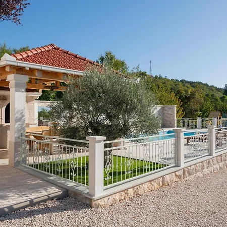 بيت للعطل Awesome In