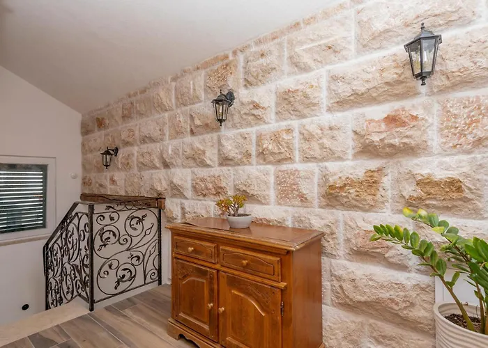 Awesome In Cista Provo