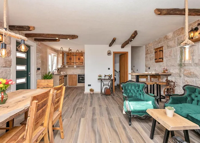 Awesome In بيت للعطل