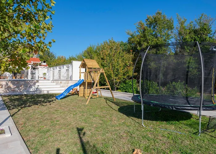 Awesome In بيت للعطل Cista Provo